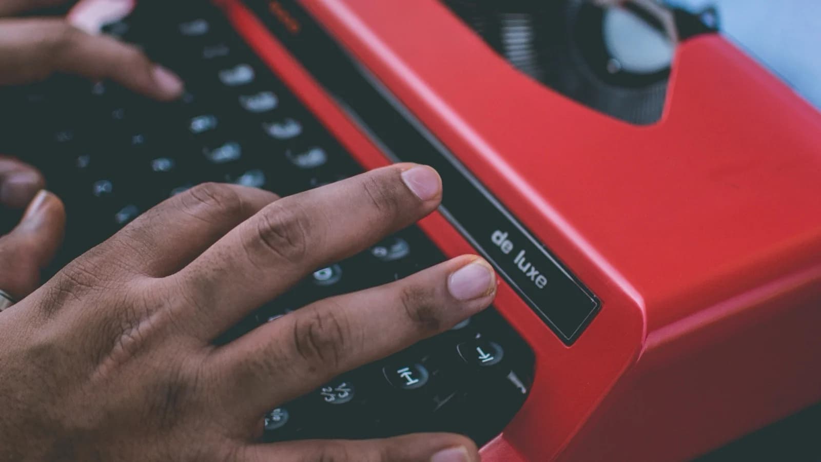 Using AI Without Outsourcing Your Judgment